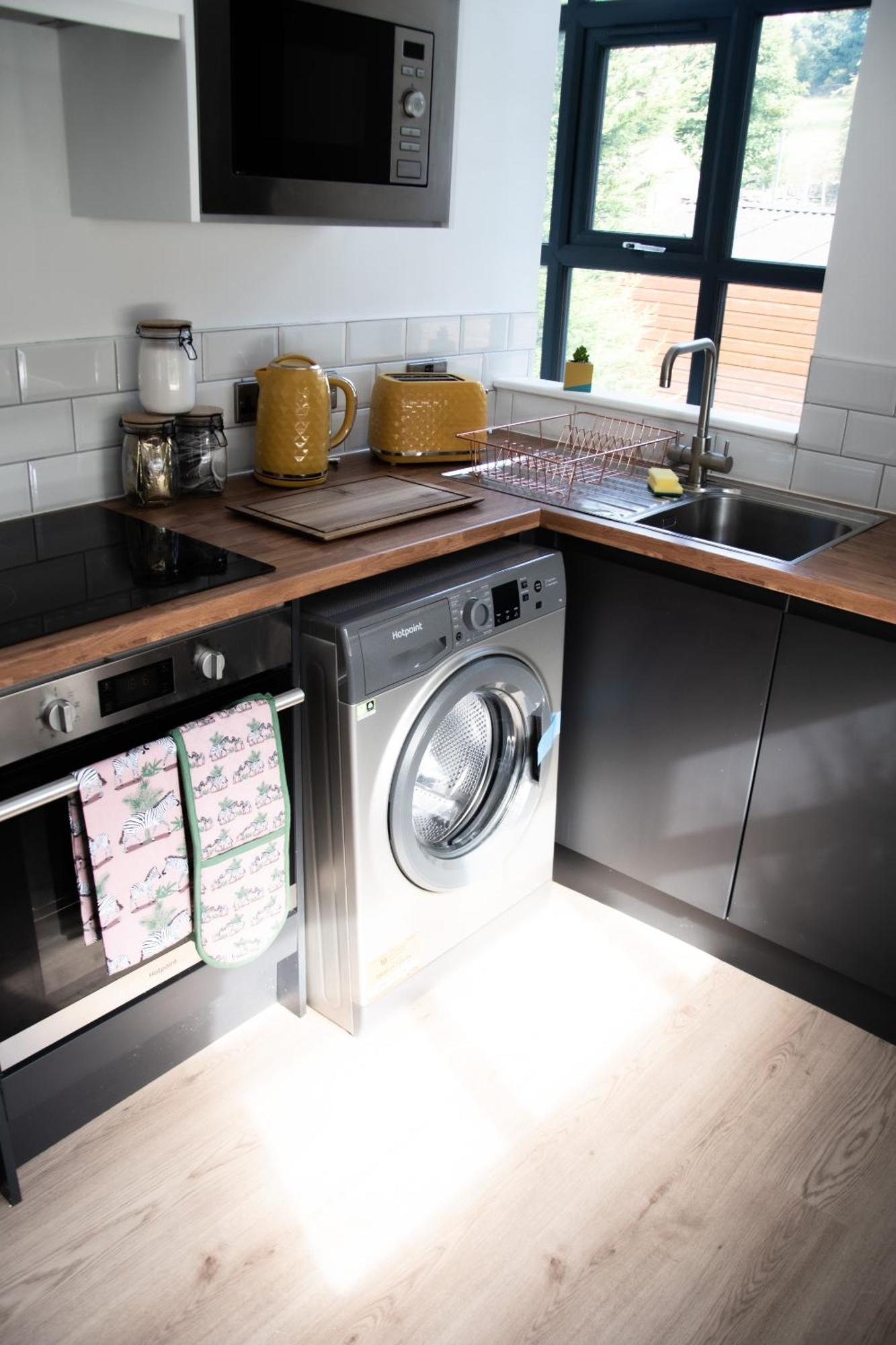 2-Bedroom With Breathtaking Views In Holmfirth Village, Huddersfield Room photo